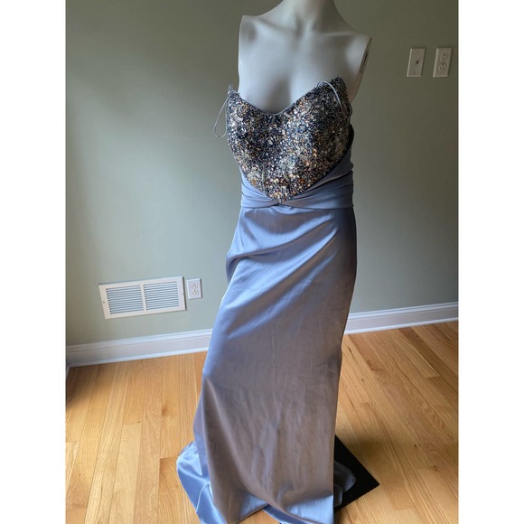 Pamella Roland Strapless Bead-Embroidered Satin Gown. Sz 8 - Picture 10 of 11